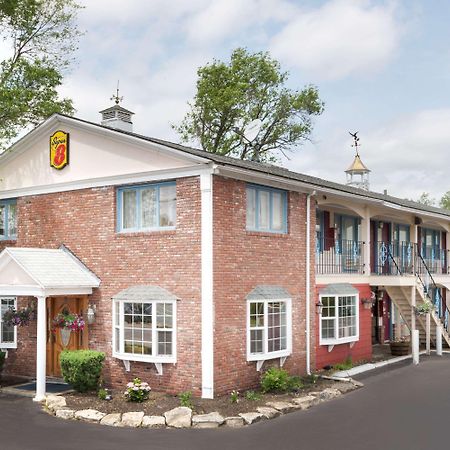 Hotel Super 8 By Wyndham Sturbridge Exterior foto
