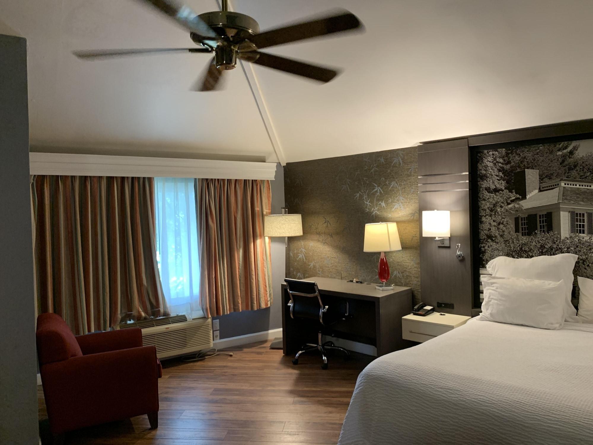 Hotel Super 8 By Wyndham Sturbridge Exterior foto
